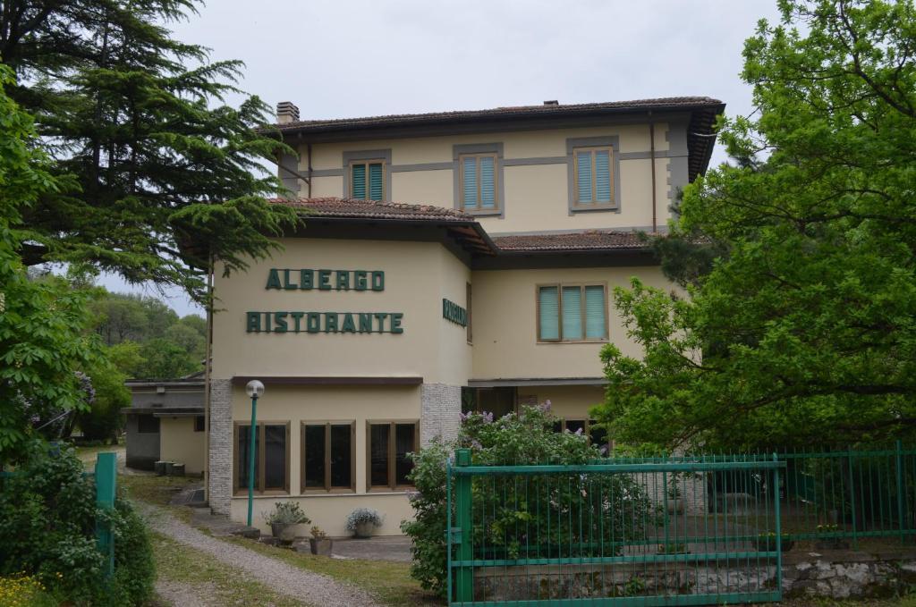 Albergo Padellino Vaglia  ภายนอก รูปภาพ